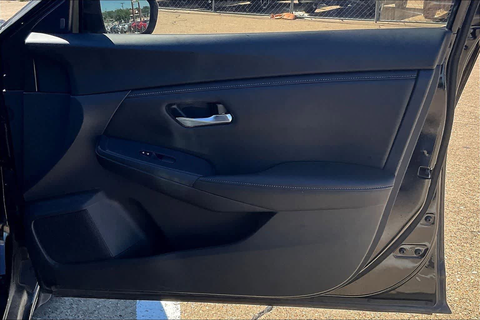 Used 2024 Nissan Sentra SV FWD image 28