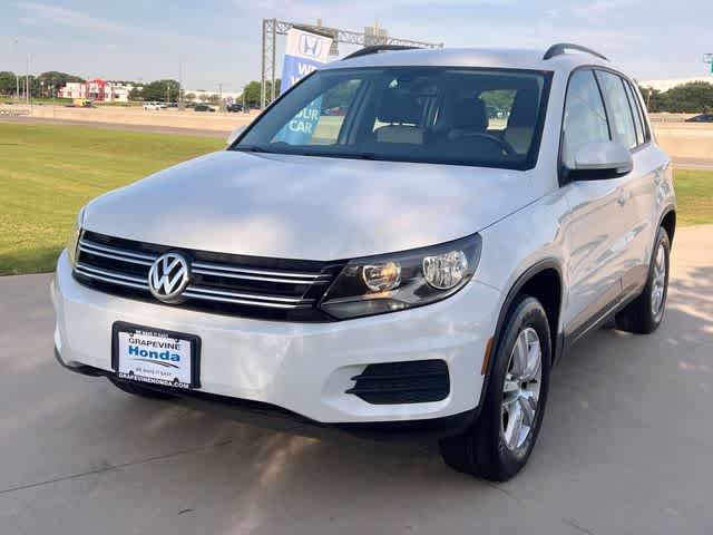 Used 2016 Volkswagen Tiguan S FWD image 2