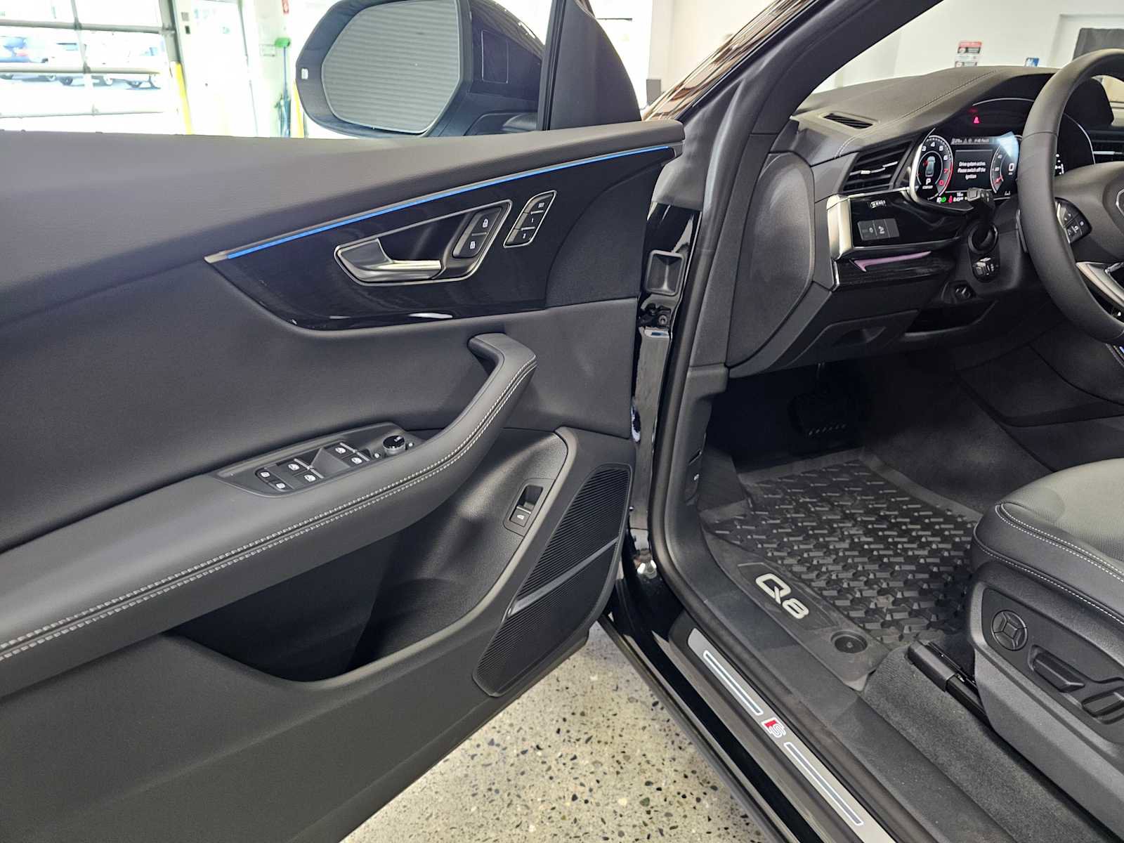 New 2025 Audi Q8 Premium Plus AWD/4WD image 19