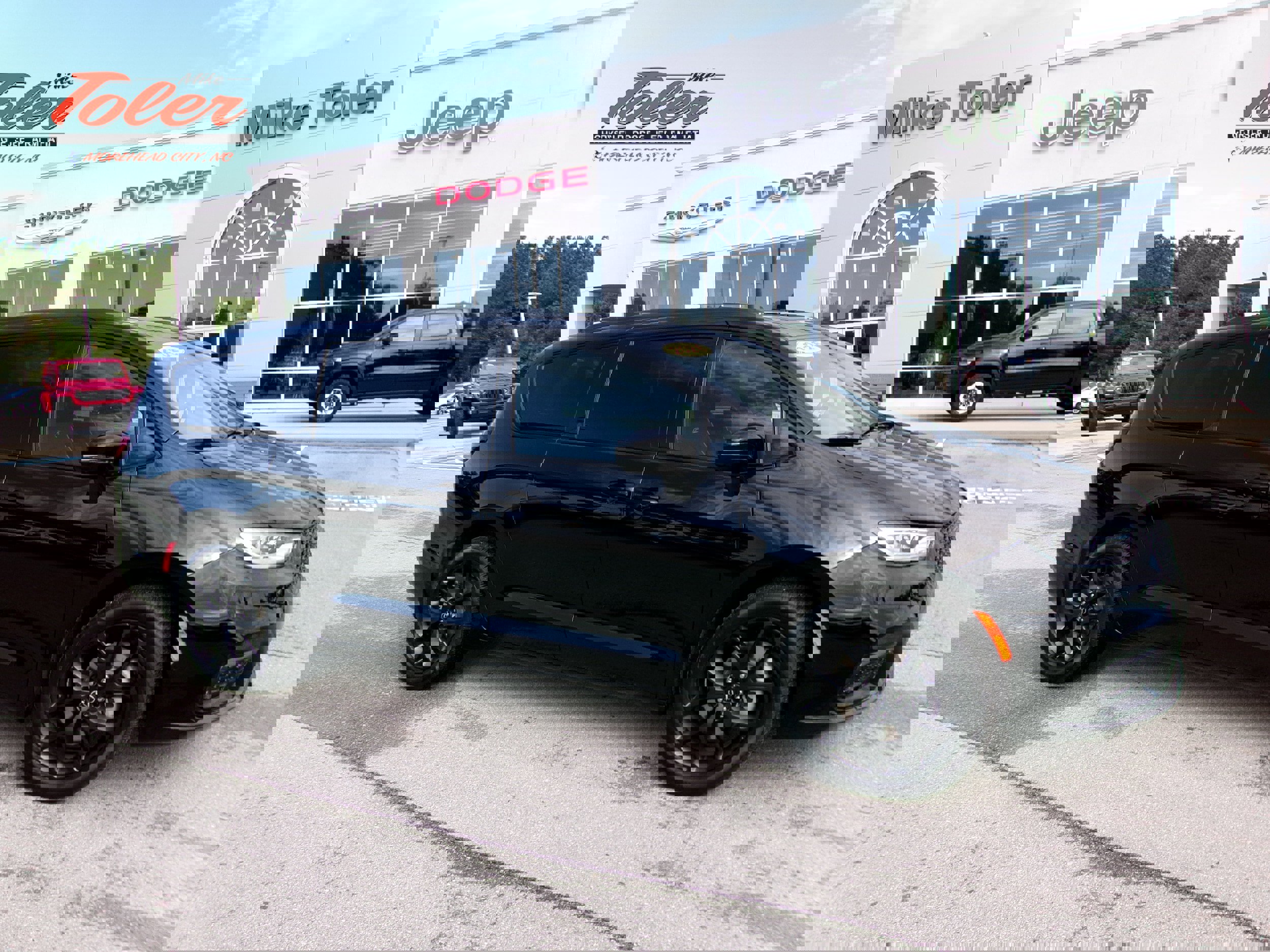 New 2026 Chrysler Pacifica Limited w/ S Appearance Package