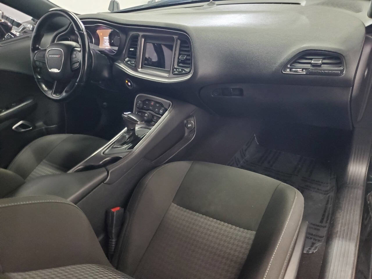 Used 2020 Dodge Challenger R/T image 12