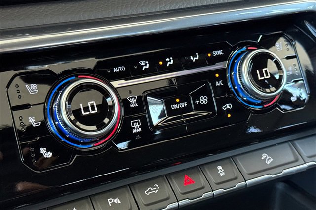 New 2026 GMC Sierra 3500 Denali w/ Denali Reserve Package image 24