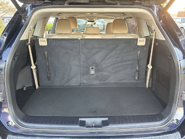 Used 2022 Toyota Highlander XLE FWD image 33