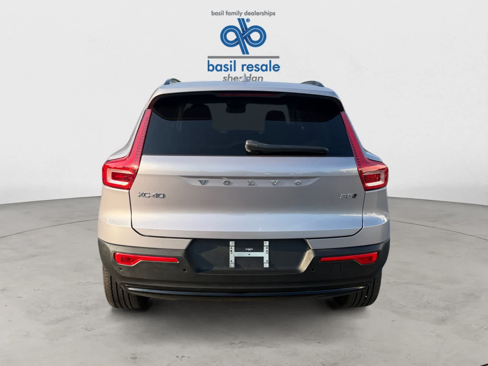 Used 2026 Volvo XC40 B5 Plus AWD/4WD image 5