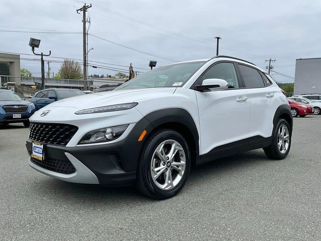 Used 2023 Hyundai Kona SEL AWD/4WD image 4