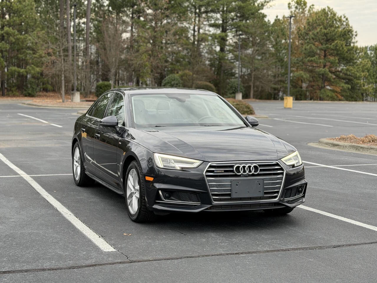 Used 2017 Audi A4 2.0T Prestige w/ Prestige Package image 2
