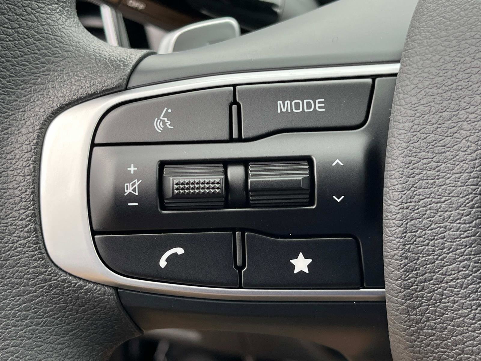 New 2025 Kia Sportage LX image 29