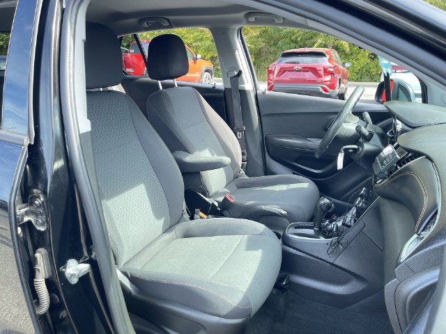 Certified 2019 Chevrolet Trax LS w/ Tint and Cruise Package FWD image 24