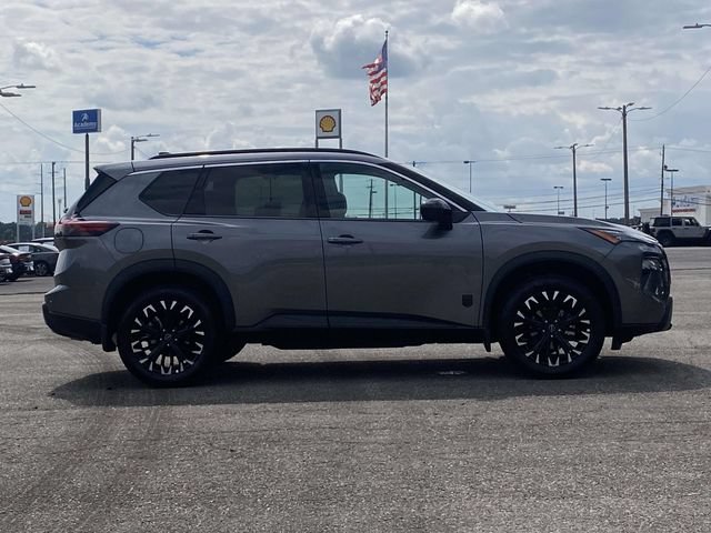 Used 2026 Nissan Rogue Dark Armor FWD image 2