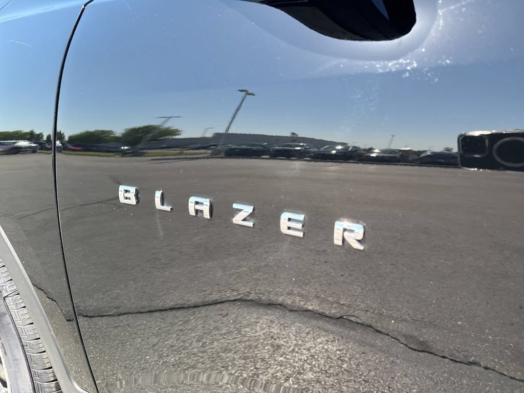 Used 2023 Chevrolet Blazer LT AWD/4WD image 9