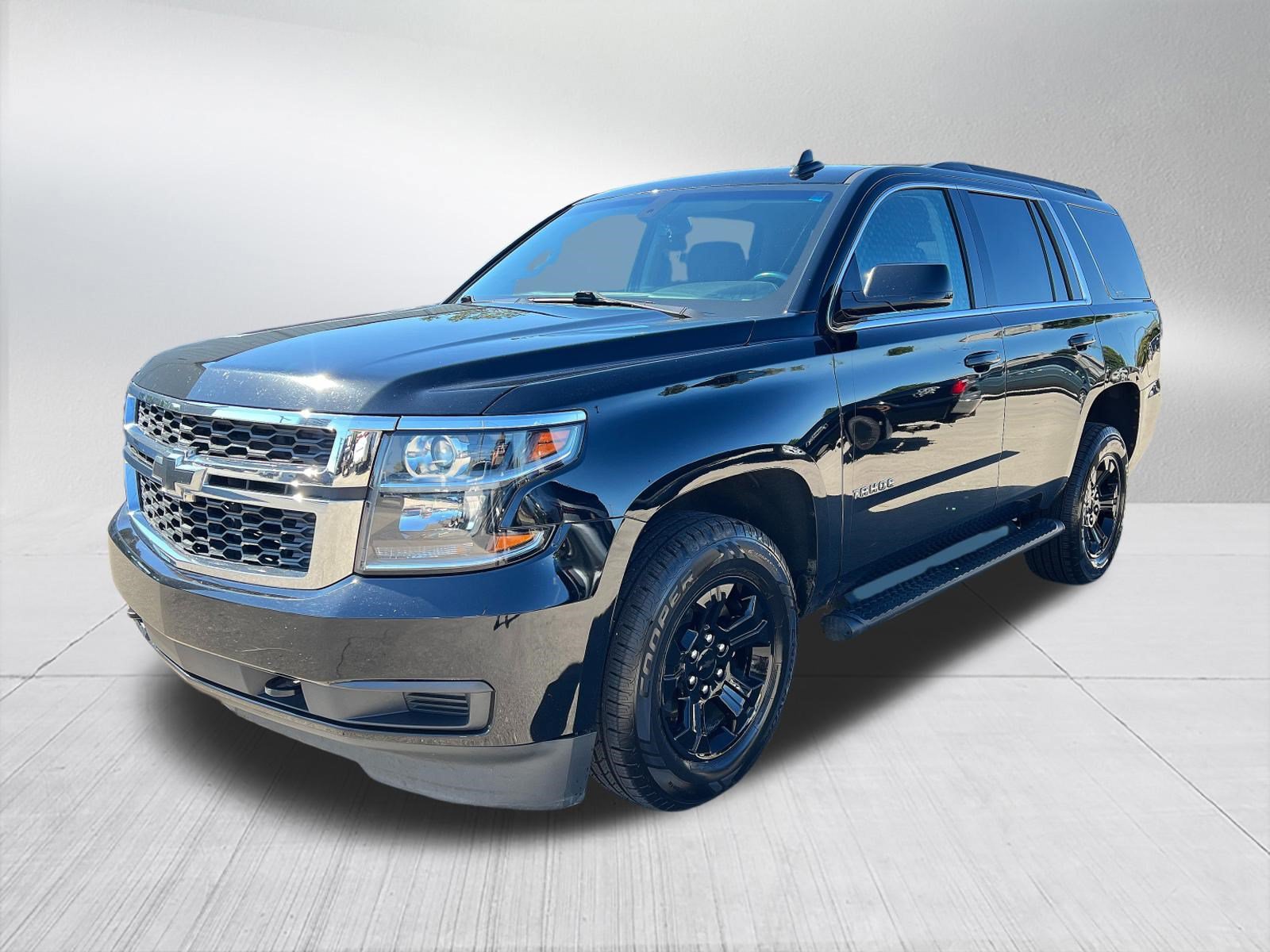 Used 2019 Chevrolet Tahoe LS AWD/4WD image 1