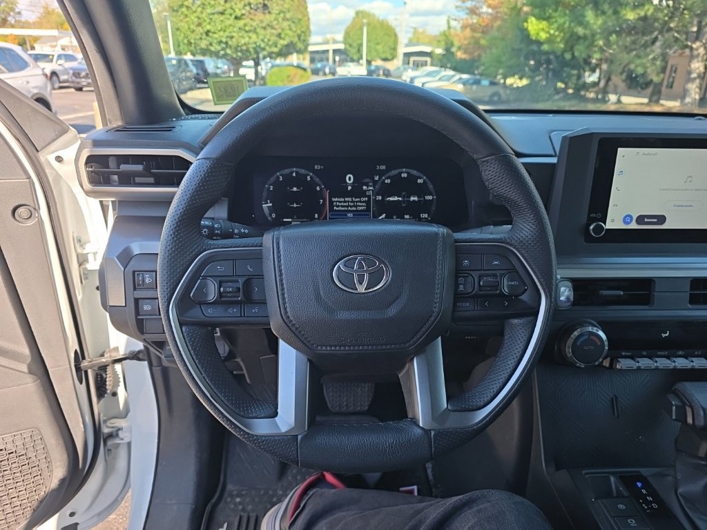 Used 2025 Toyota Tacoma TRD Off-Road AWD/4WD image 15