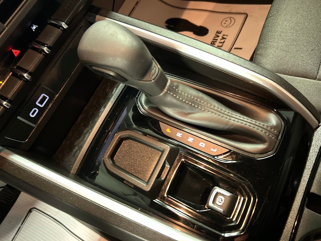 Used 2024 Chevrolet Colorado W/T w/ WT Convenience Package II image 19