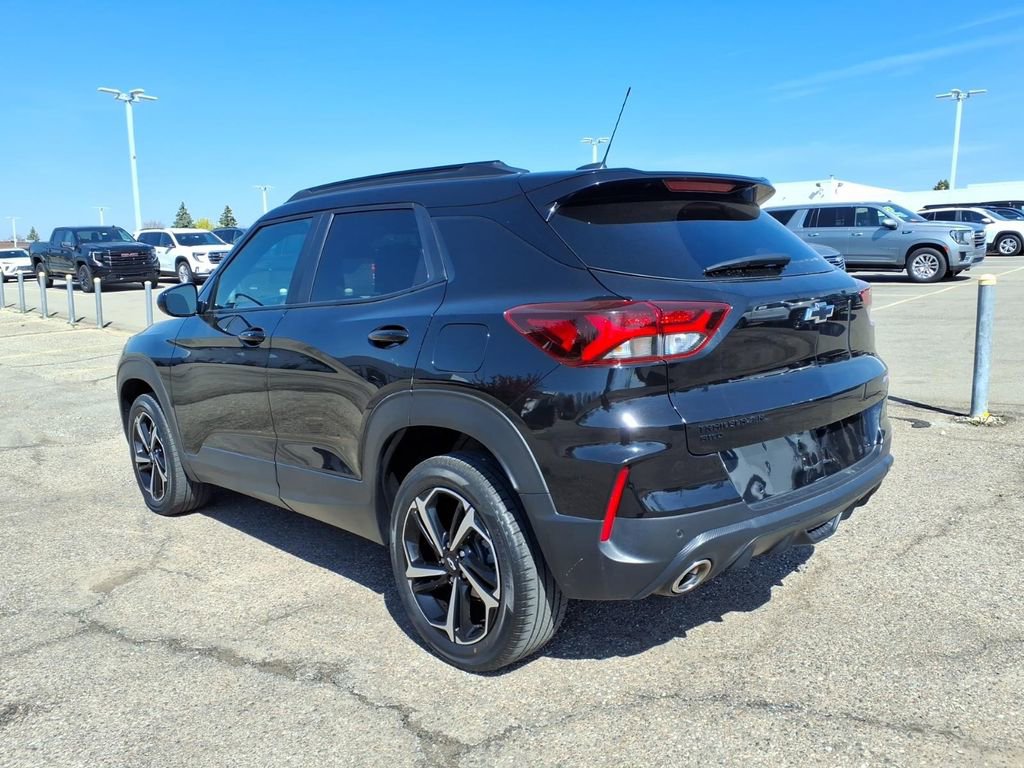 Used 2022 Chevrolet TrailBlazer RS w/ Technology Package AWD/4WD image 7