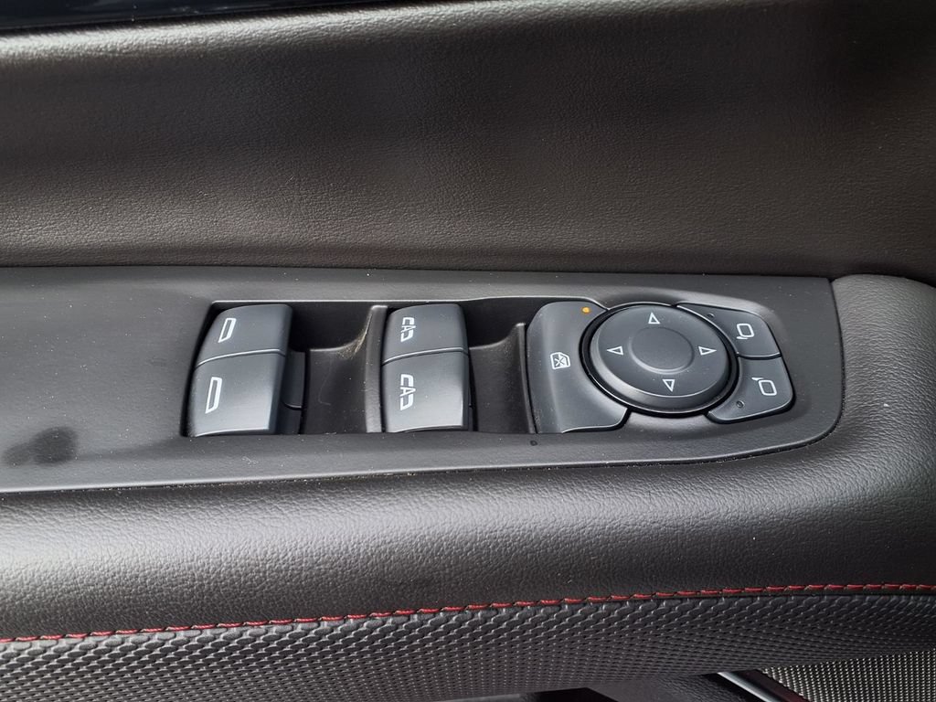 Used 2025 Chevrolet Tahoe RST RWD image 10