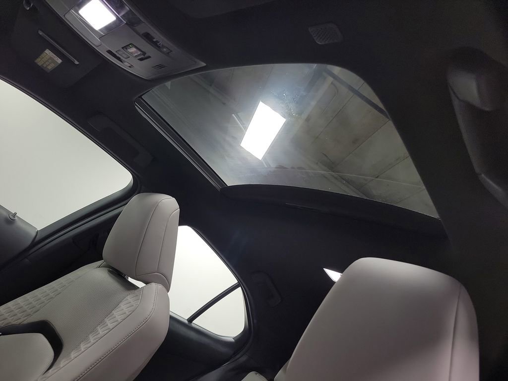 Used 2019 Lexus UX 200 w/ Premium Package image 14