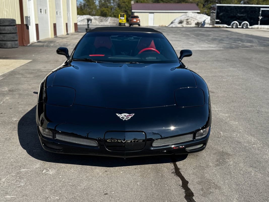 Used 2003 Chevrolet Corvette Convertible w/ Preferred Equipment Group1 image 8