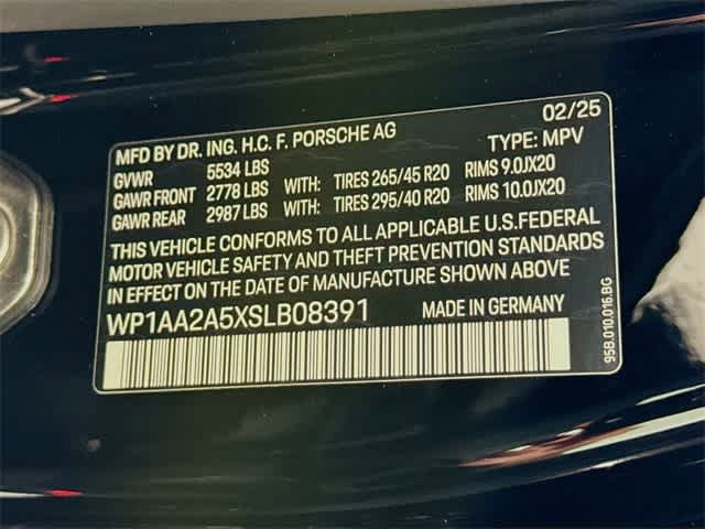 New 2025 Porsche Macan AWD/4WD image 42
