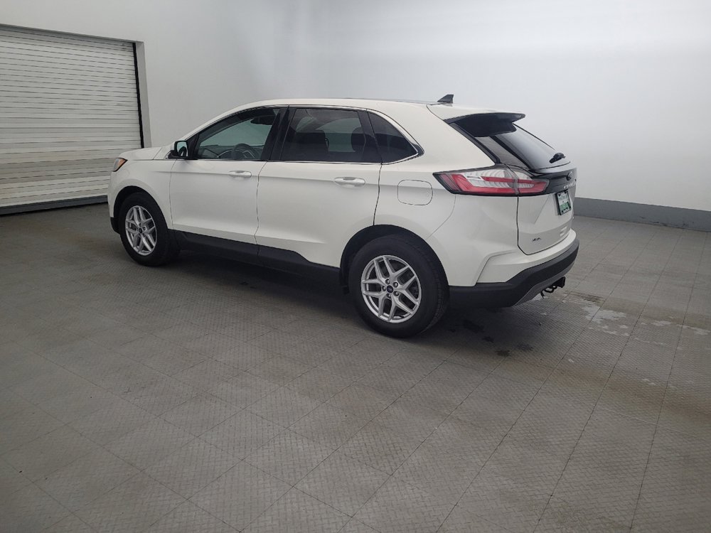 Used 2021 Ford Edge SEL w/ Convenience Package AWD/4WD image 3