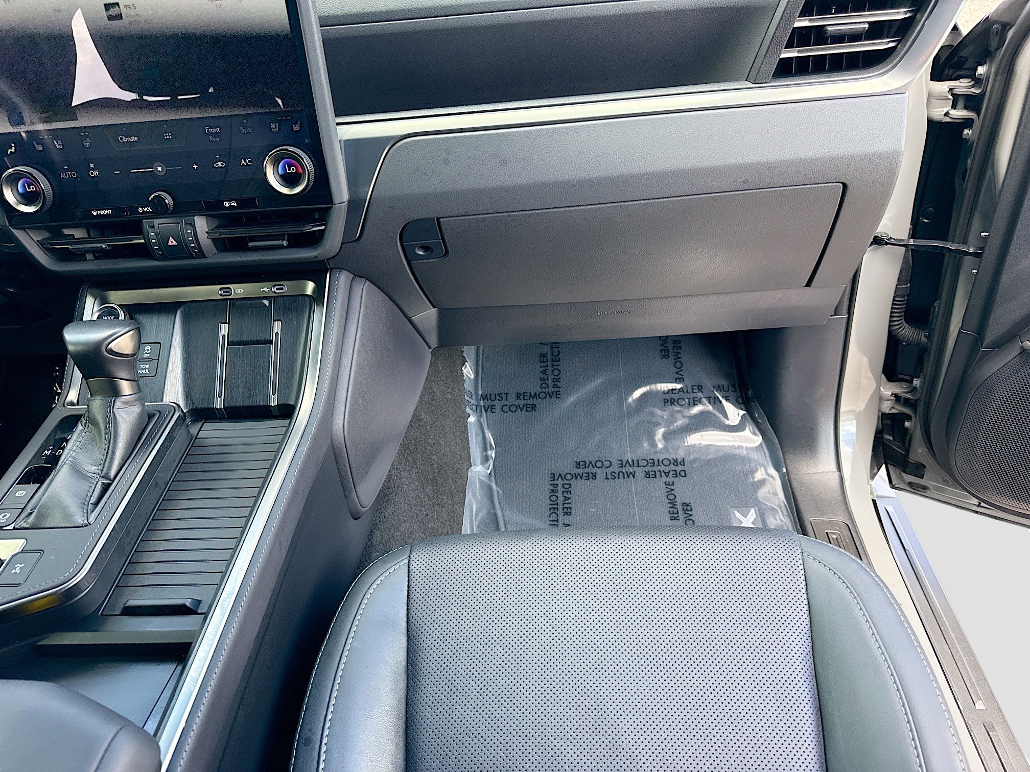 Used 2024 Lexus GX 550 w/ Accessory Package (Z1) image 18