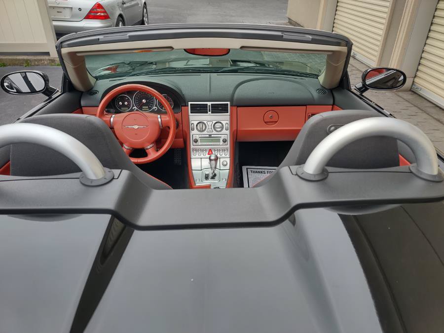 Used 2006 Chrysler Crossfire Limited RWD image 21