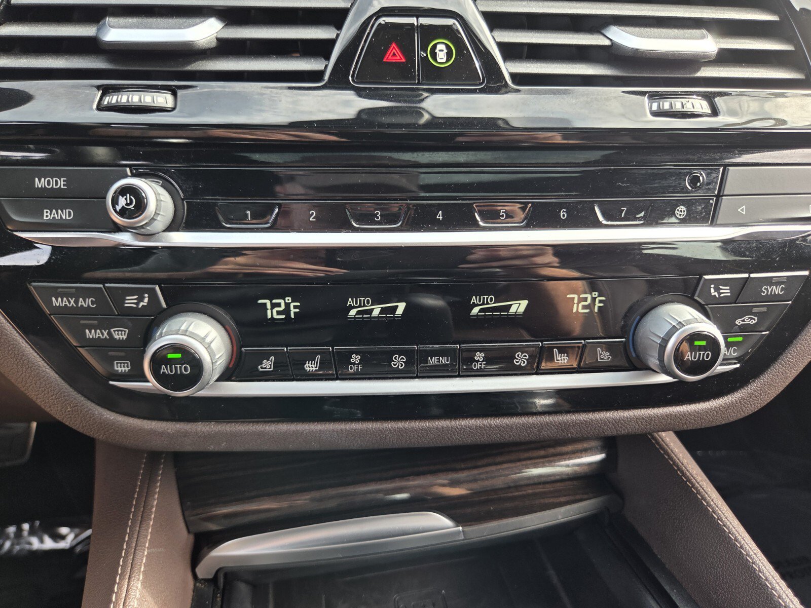 Used 2020 BMW 540i w/ Executive Package RWD image 26