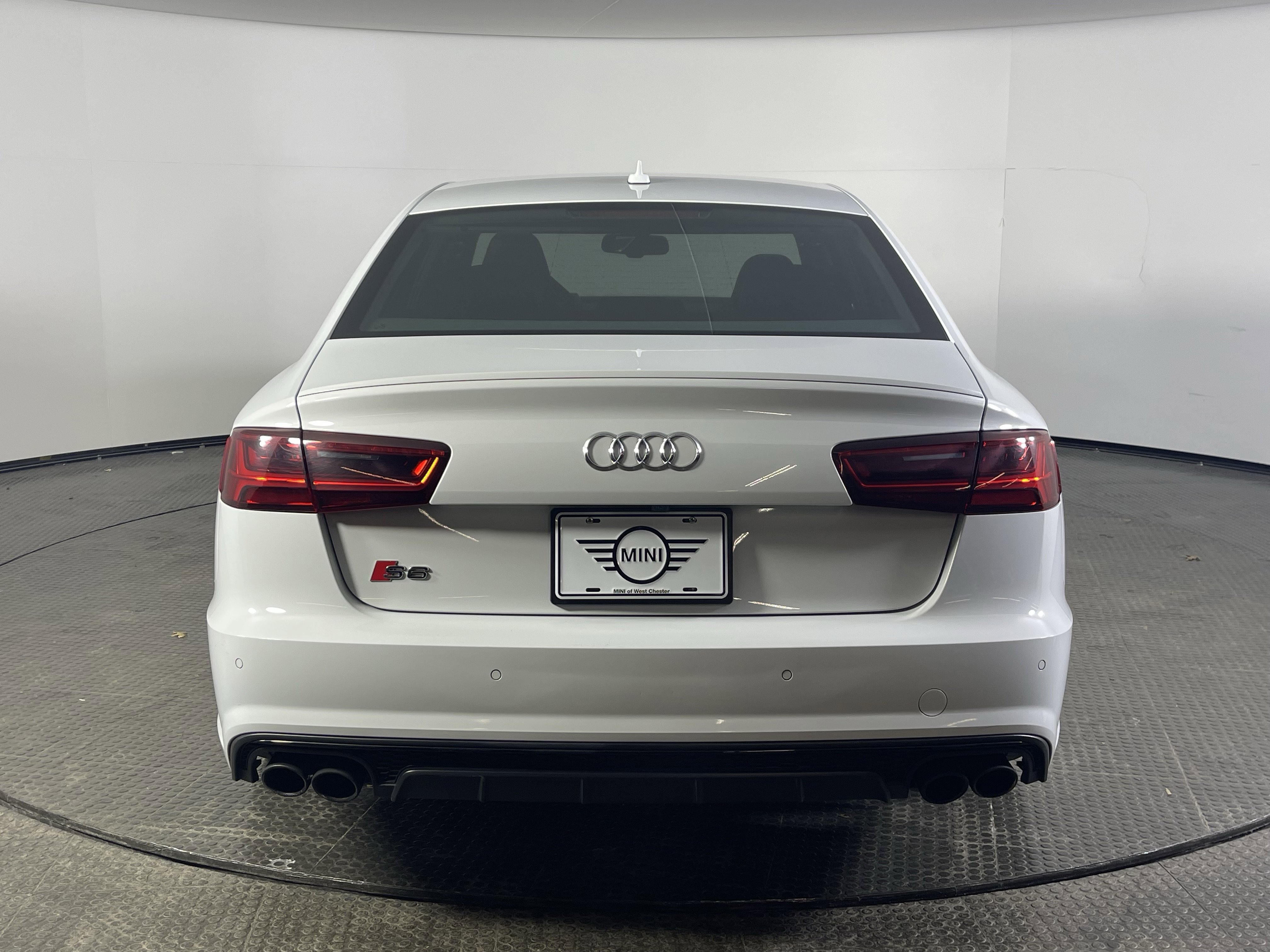 Used 2017 Audi S6 Prestige w/ S6 Sport Package image 7