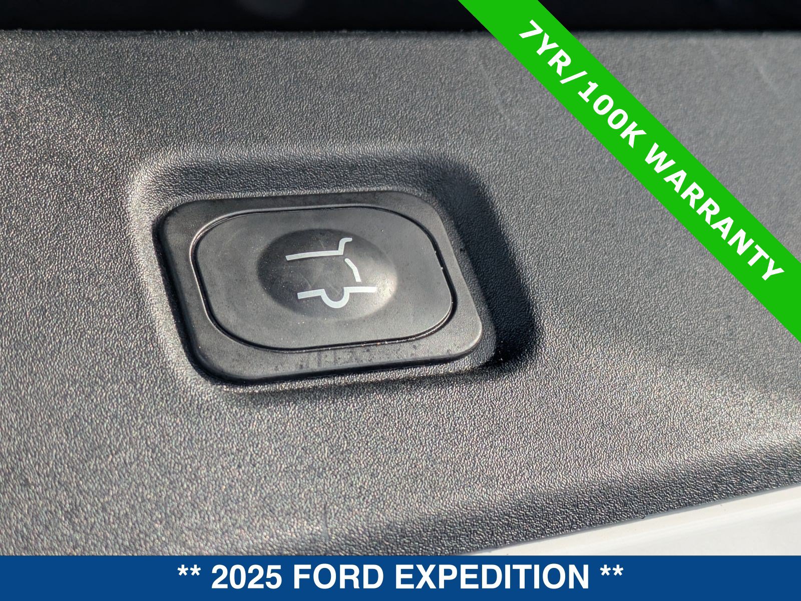 Certified 2025 Ford Expedition Active AWD/4WD image 16