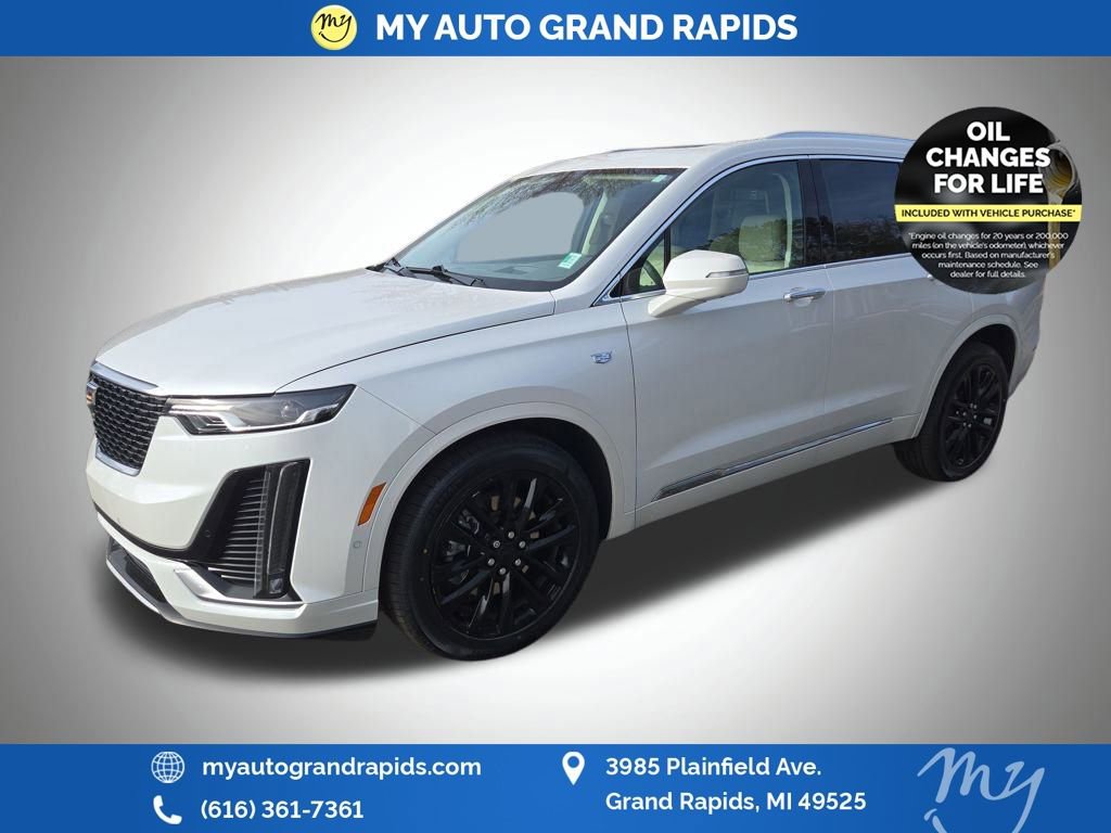 Used 2022 Cadillac XT6 Premium Luxury w/ Technology Package image 6