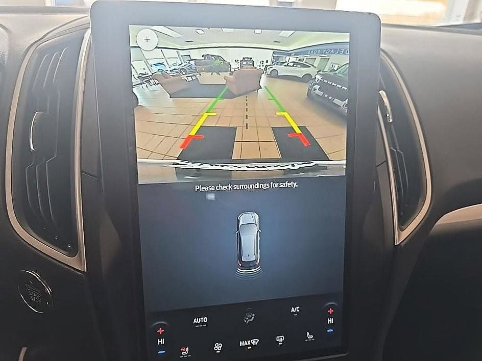 Used 2023 Ford Edge SEL w/ Convenience Package AWD/4WD image 22