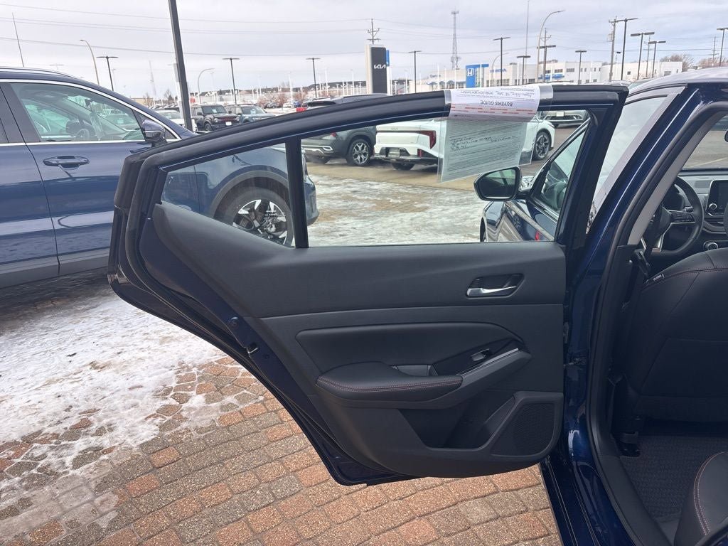 Used 2024 Nissan Altima 2.5 SR AWD/4WD image 28