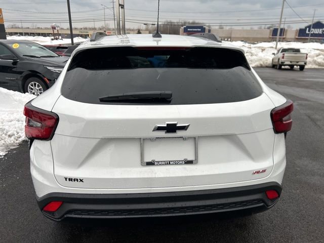 New 2026 Chevrolet Trax RS w/ Sunroof Package image 6
