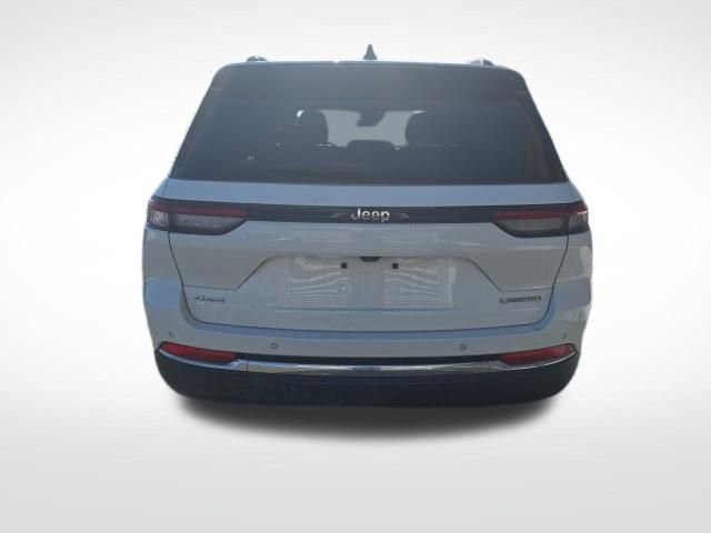 Used 2023 Jeep Grand Cherokee Laredo w/ Luxury Tech Group I image 6