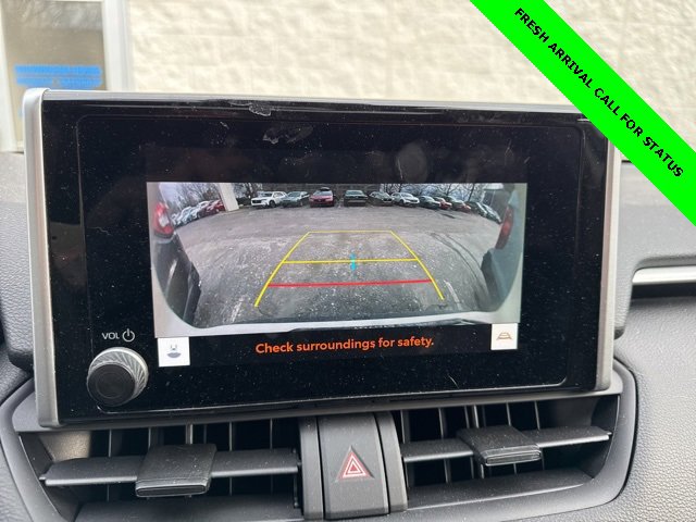 Used 2025 Toyota RAV4 XLE w/ Convenience Package image 30