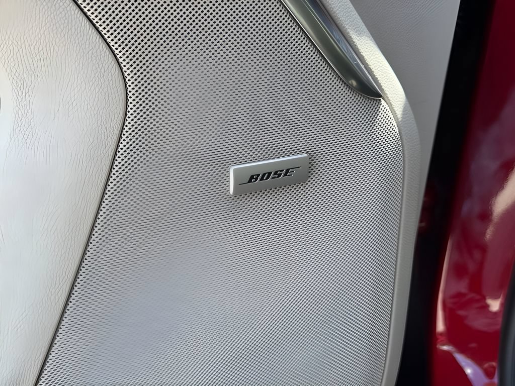 Used 2025 GMC Yukon Denali w/ Sun & Power Step Package RWD image 15