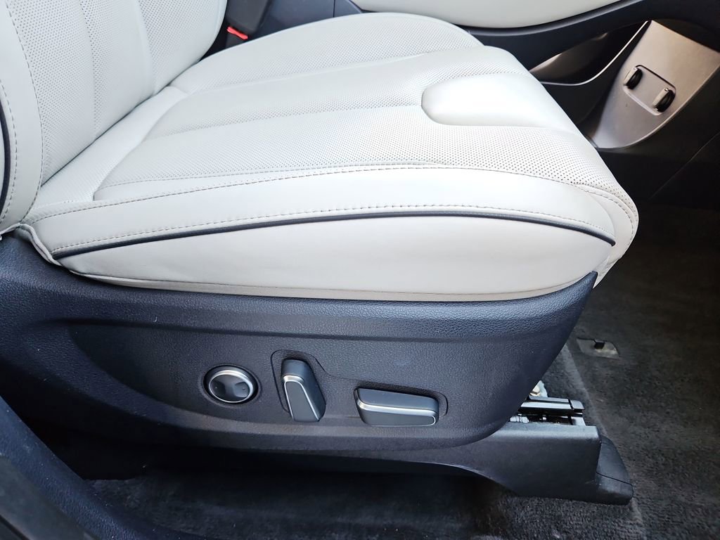 Used 2024 Hyundai Palisade Calligraphy image 28