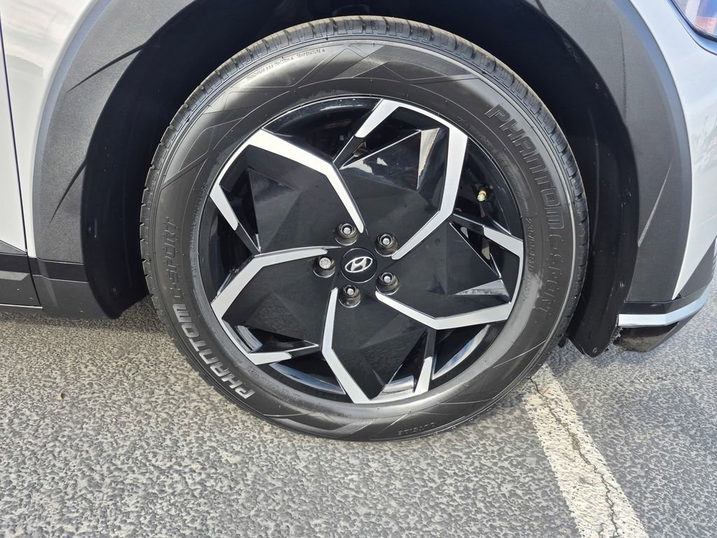 Used 2022 Hyundai Ioniq 5 SE w/ Cargo Package image 9