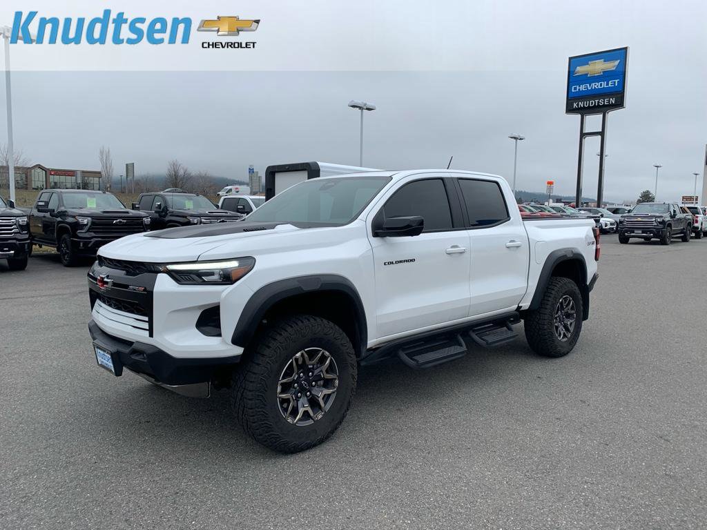 Used 2026 Chevrolet Colorado ZR2 w/ Technology Package image 3
