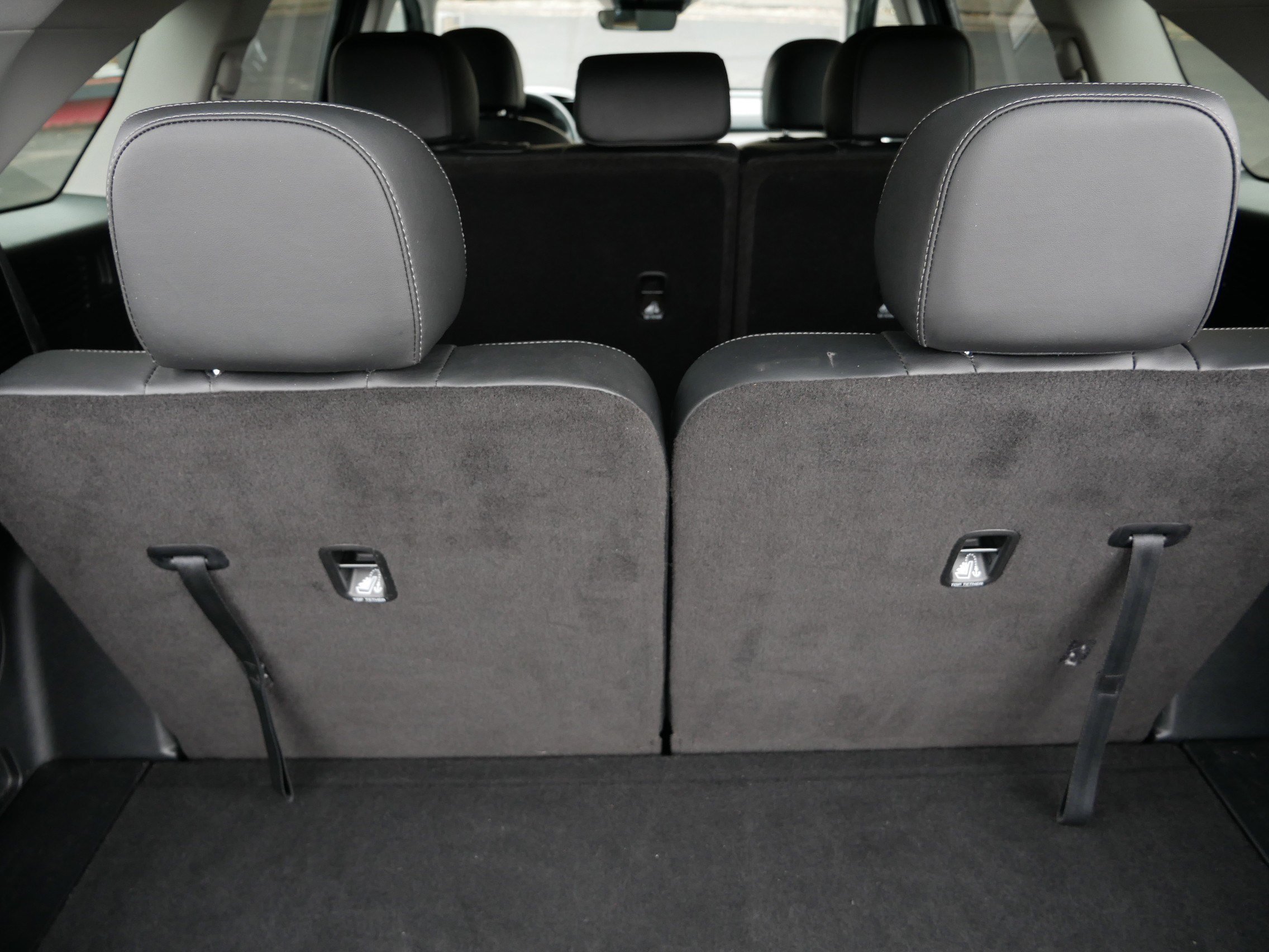 Used 2023 Kia Sorento S w/ Panoramic Sunroof Package image 18