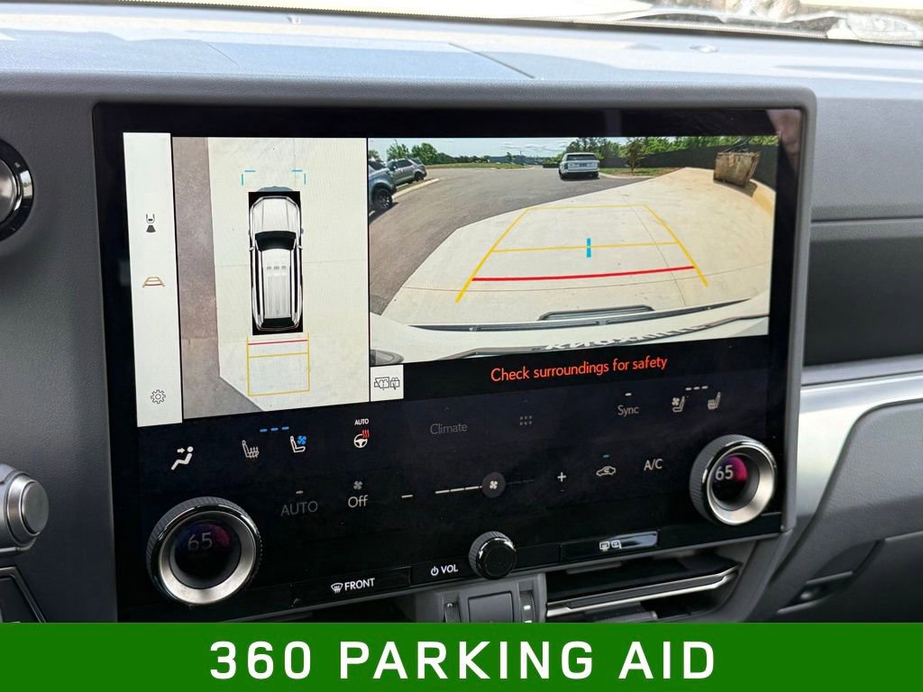 Used 2025 Lexus GX 550 w/ Accessory Package (32) AWD/4WD image 14