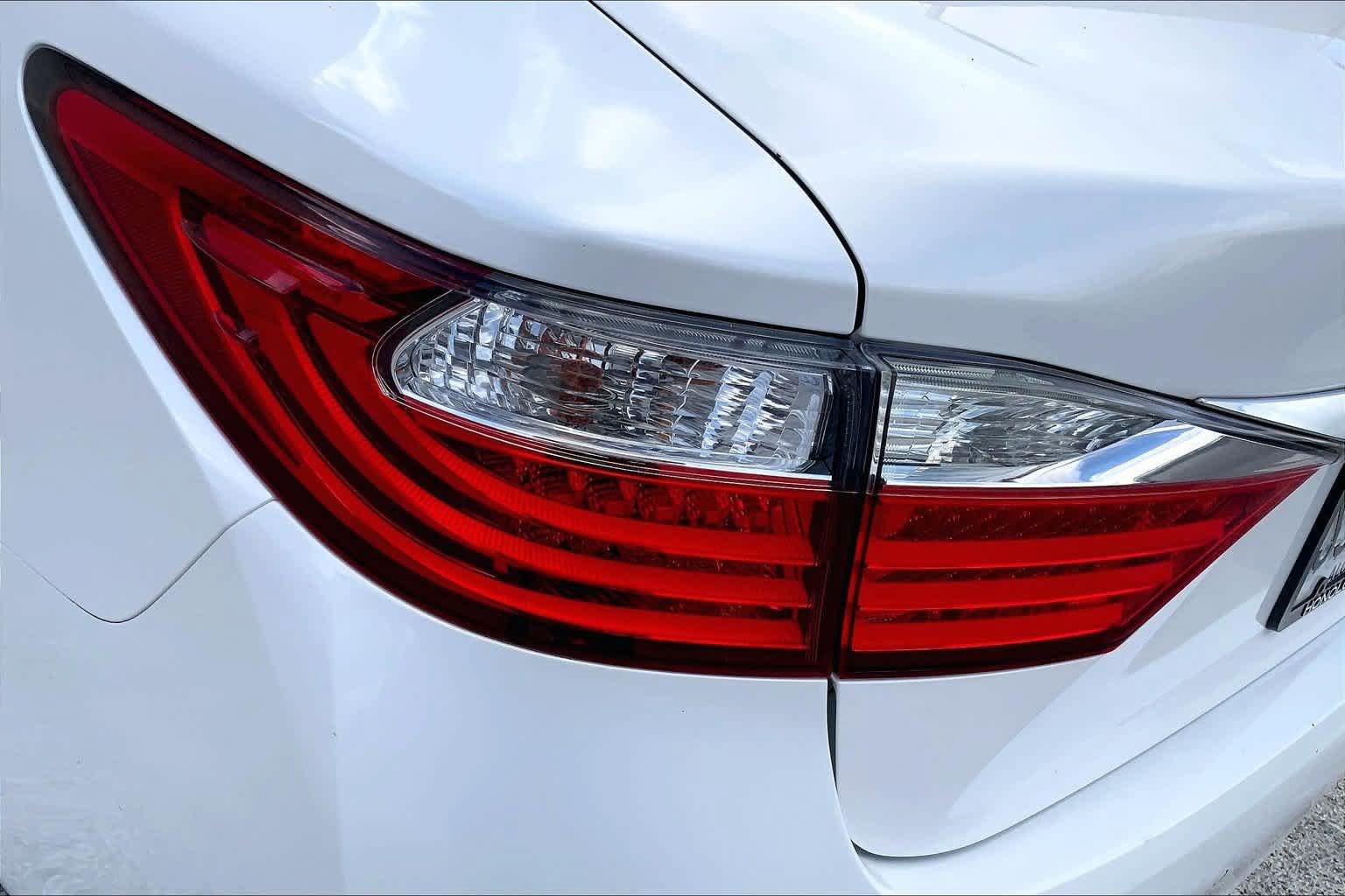 Used 2014 Lexus ES 350 FWD image 32