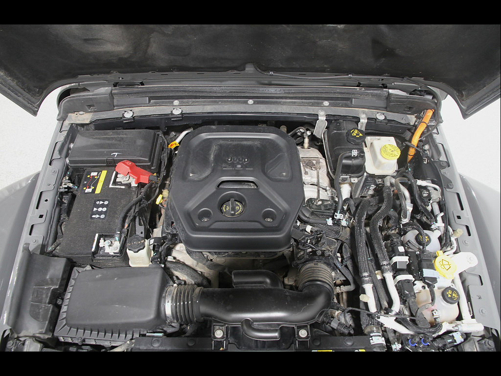 Used 2023 Jeep Wrangler Unlimited Rubicon 4xe AWD/4WD image 25