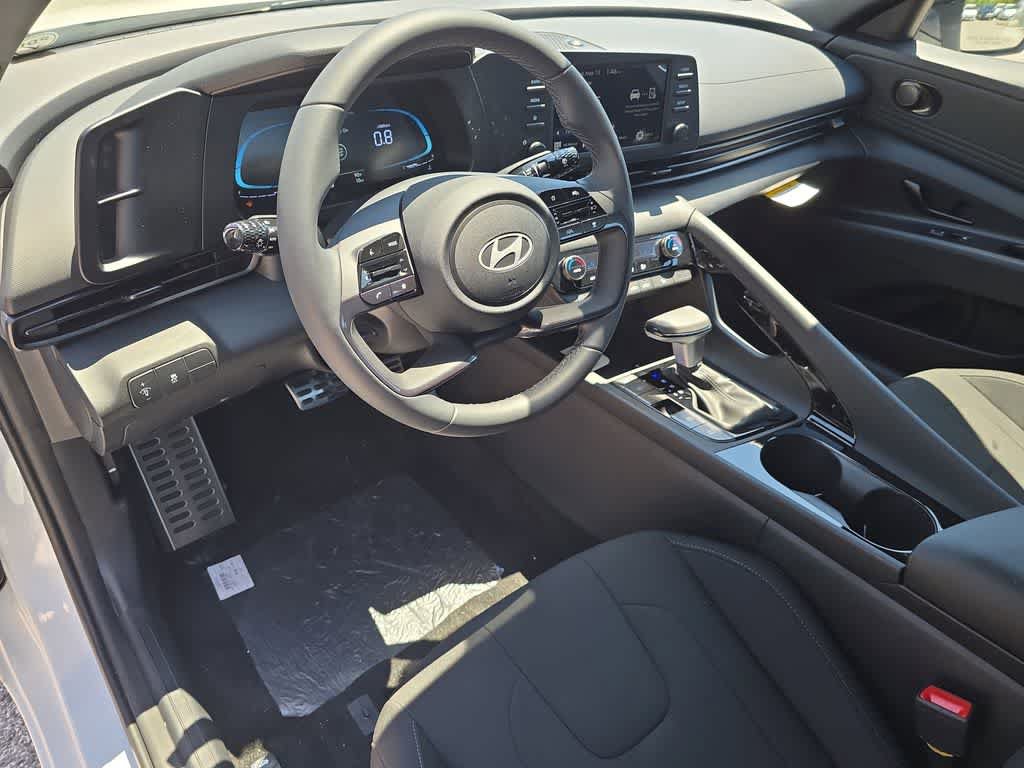New 2026 Hyundai Elantra SEL Sport Premium FWD image 15