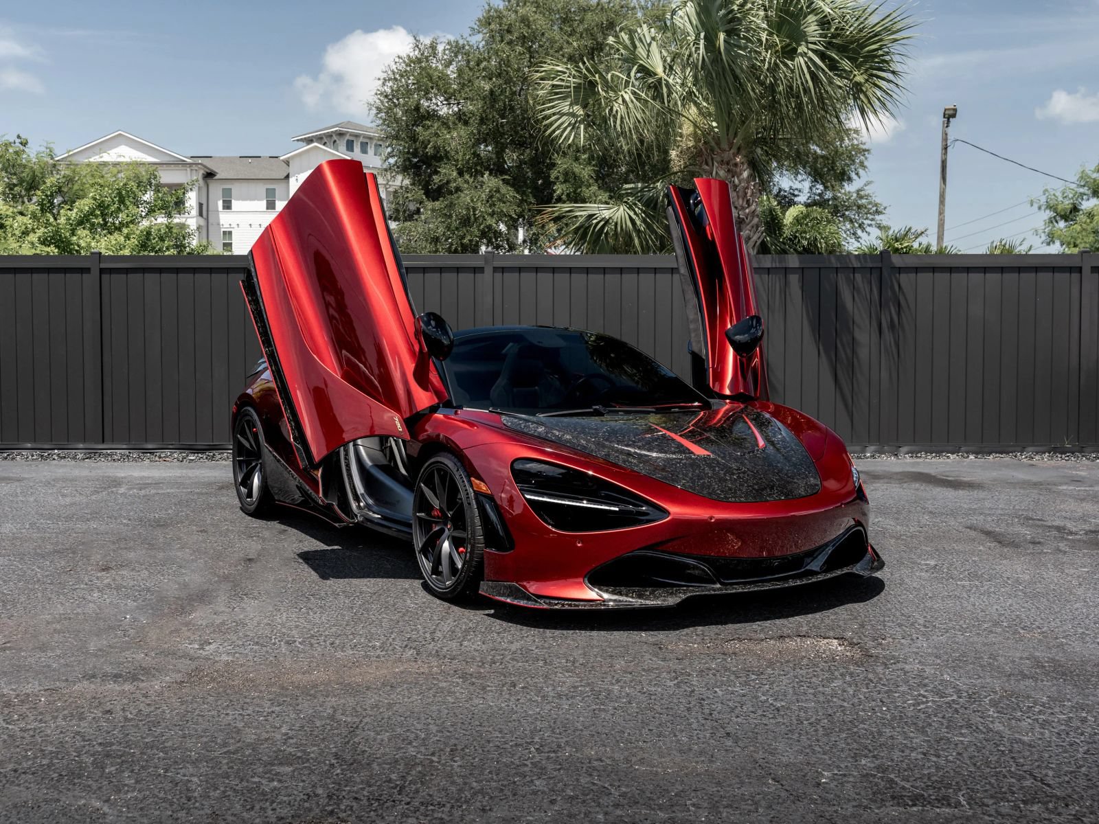 Used 2020 McLaren 720S Spider RWD image 2