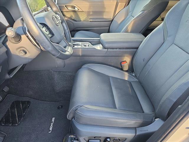 Used 2024 Lexus GX 550 AWD/4WD image 14
