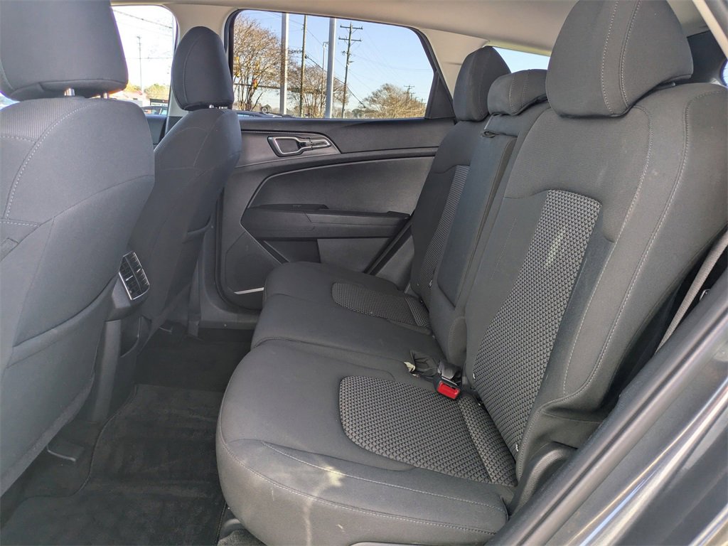 Used 2023 Kia Sportage LX image 14