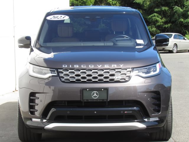 Used 2023 Land Rover Discovery Metropolitan Edition AWD/4WD image 3