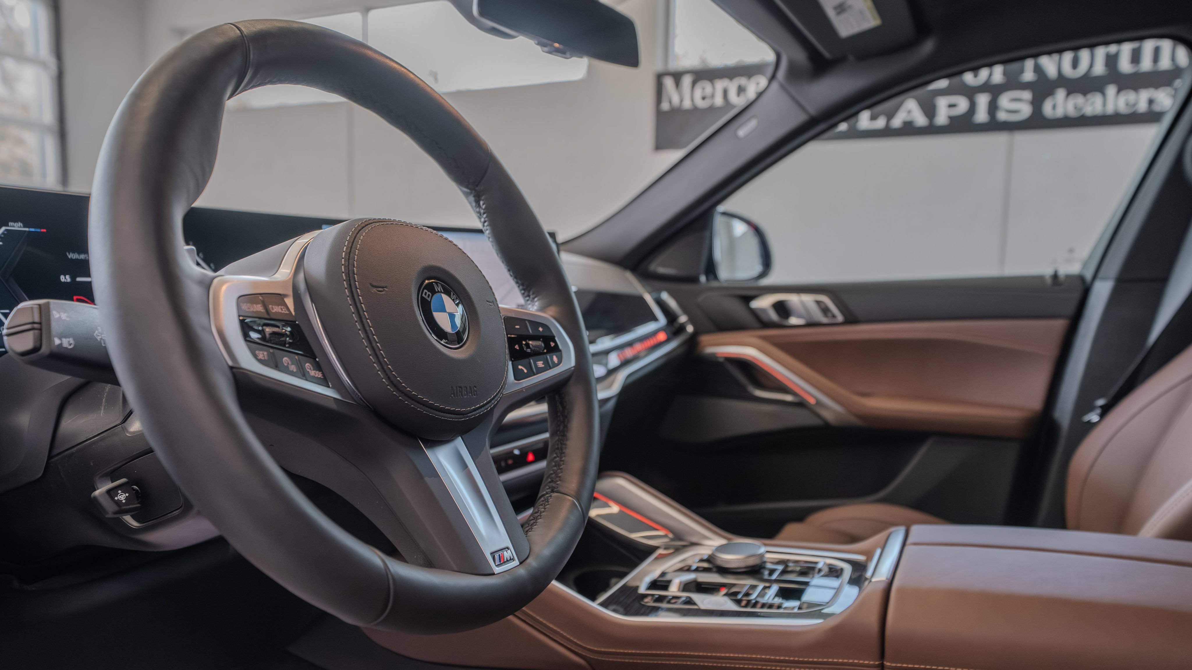 Used 2027 BMW X6 xDrive40i w/ Climate Comfort Package AWD/4WD image 7