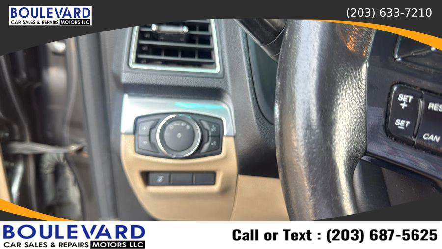 Used 2016 Ford Explorer Limited image 22