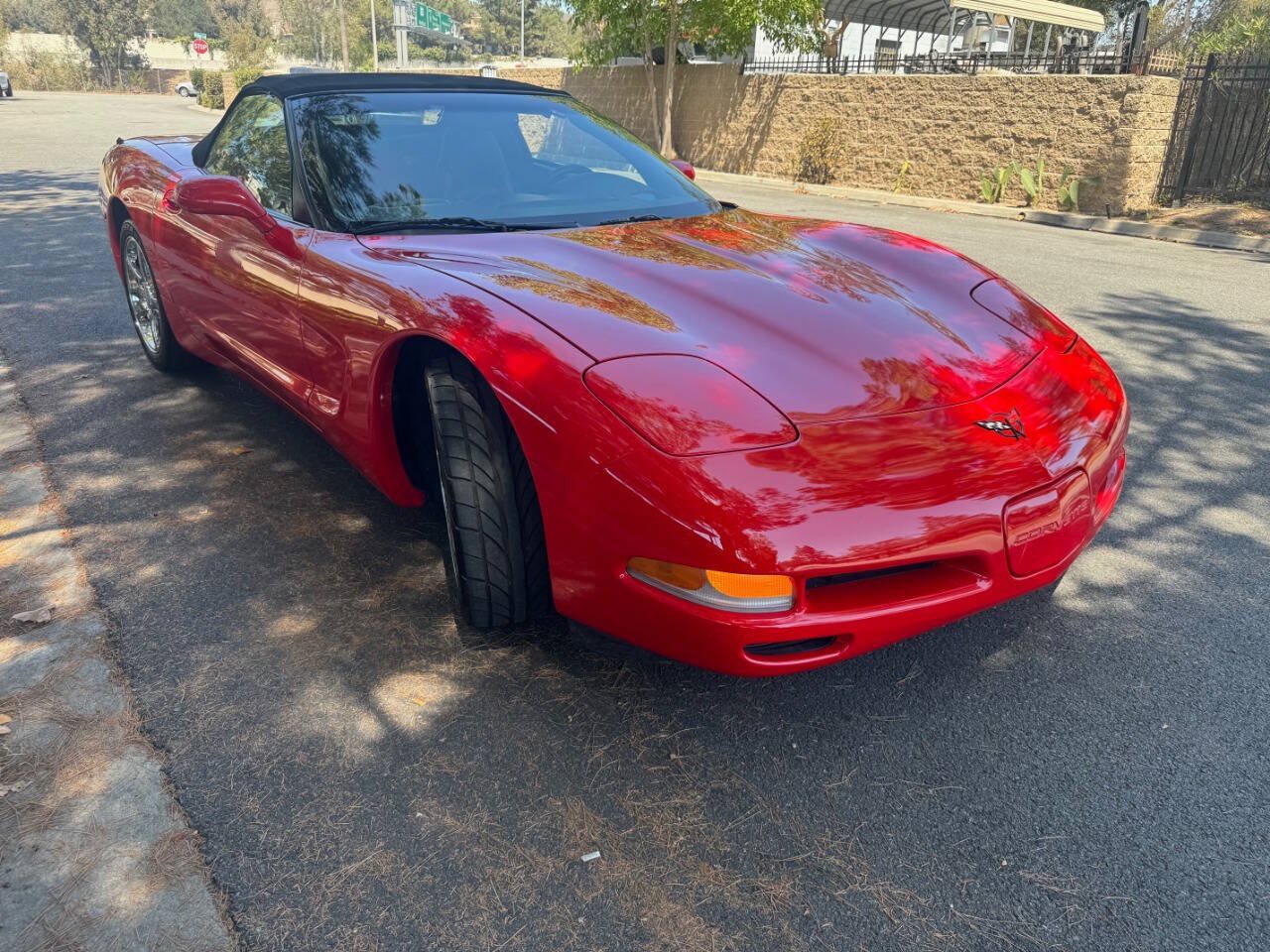 Used 2002 Chevrolet Corvette Convertible w/ Preferred Equipment Group2 RWD image 2